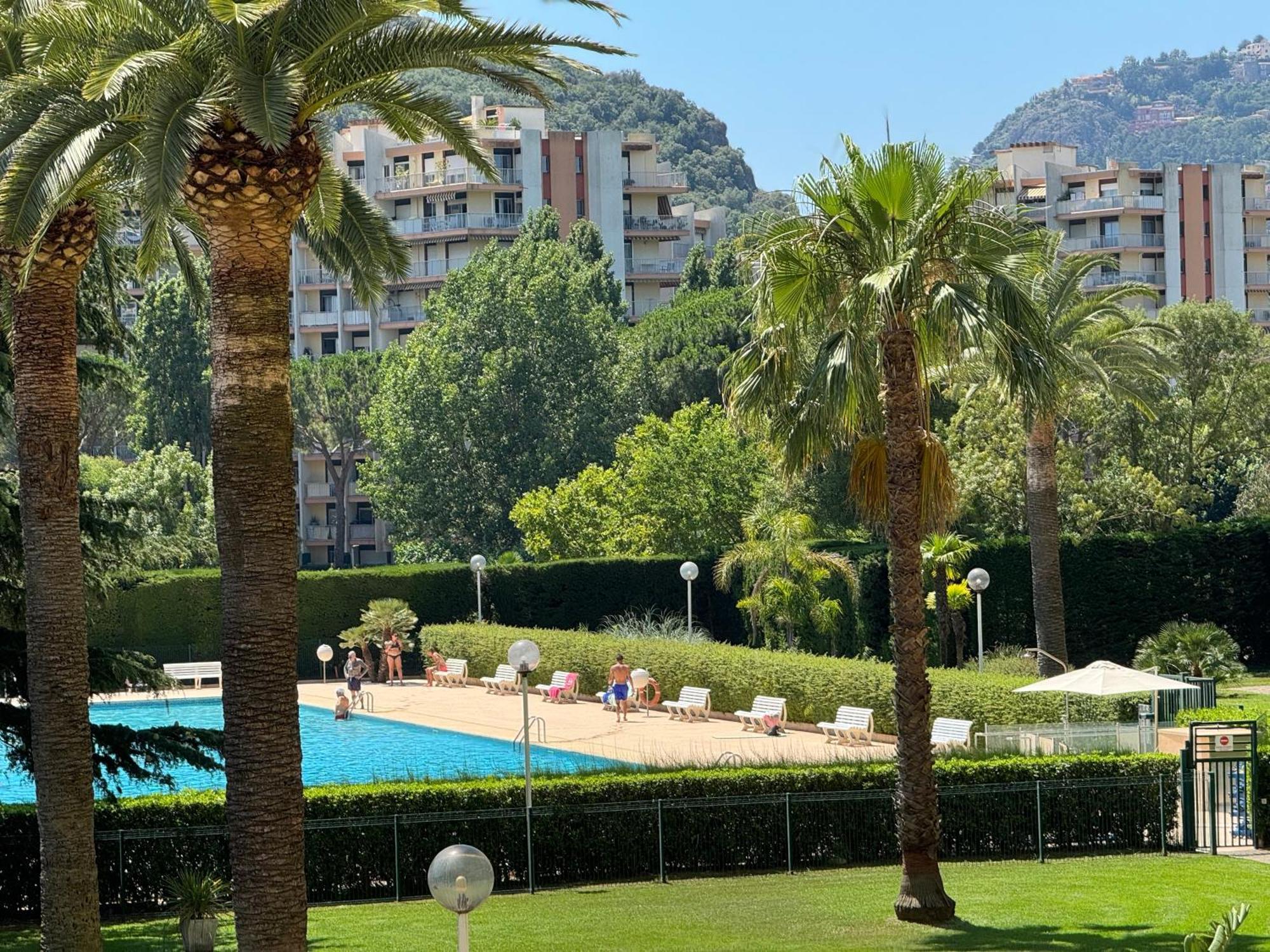 My Resid Appart Cannes Marina Vue Piscine Mandelieu-la-Napoule Exterior foto